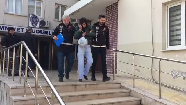 Bursa'da polisten uyuşturucu operasyonu: 5 gözaltı