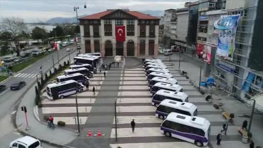 Bursa'da seyir halindeki otomobil alev alev yandı