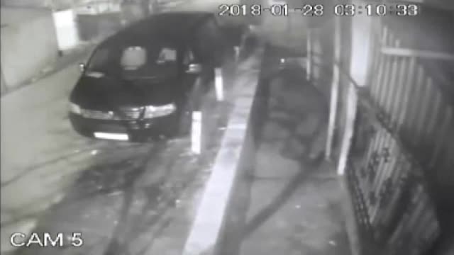 Mahalleye dadanan hırsızlar kamerada