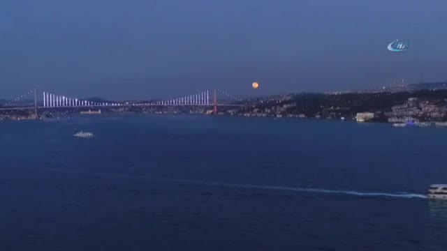 Süper Mavi Kanlı Ay büyüledi