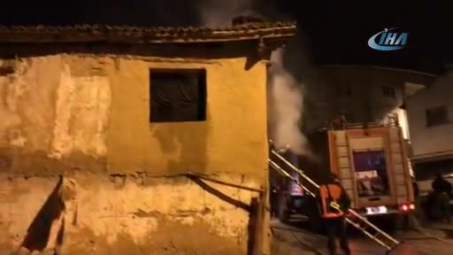 Bursa'da müstakil evde yangın çıktı!