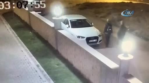 Bursa'da oto faresi önce kameraya sonra polise yakalandı