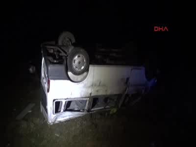 Cenaze yolunda kaza: 1 ölü, 12 yaralı