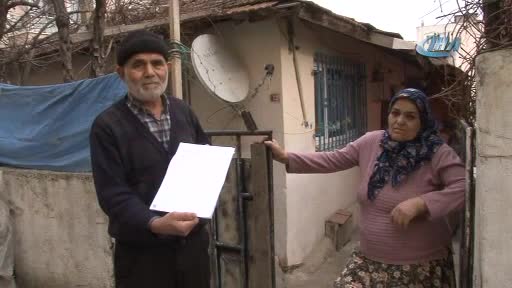 Hediye çaydanlık için imza attı evinden oldu