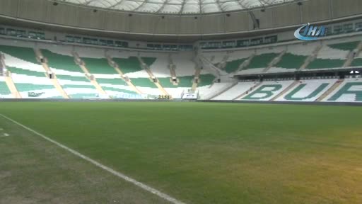 Bursaspor'dan bozuk zemine ilişkin eleştirilere cevap