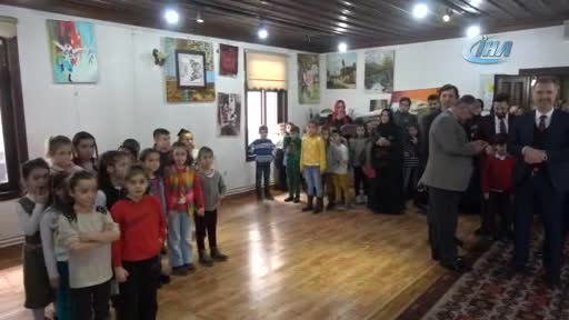 Bursa'da minik sanat öğrencileri sertifikalarını aldı