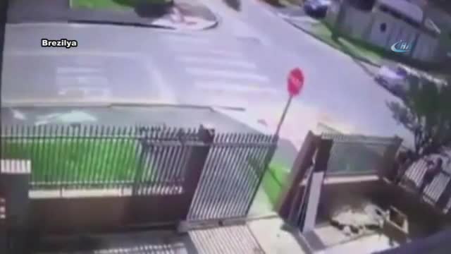 Kavşakta feci kaza kamerada!