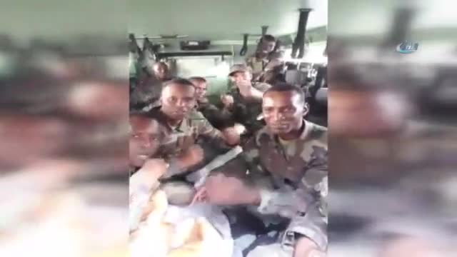 Somalili askerlerden 'İzmir Marşı'