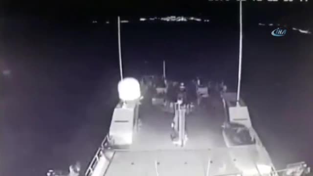 Türk ve Yunan botlarının çarpışma anı kameralarda