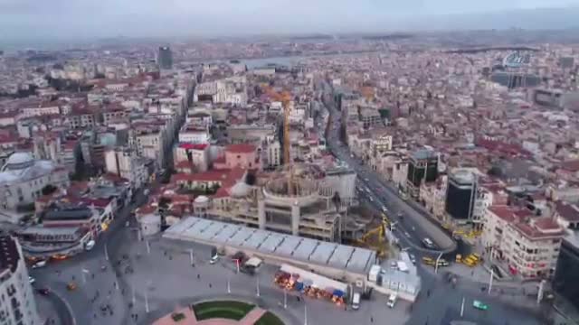 Taksim Camii kubbesine kavuşuyor