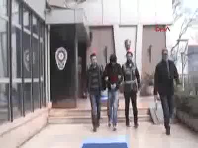Bursa'da akademisyenlerin odaları kapıları kırılarak soyuldu