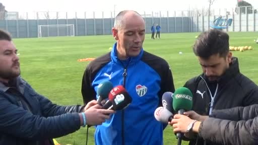 Bursaspor Teknik Direktörü Le Guen: "Artık her maç dönüm noktası olacak"