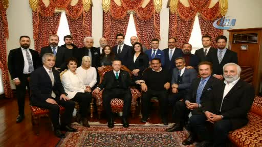 Sanatçılar Cumhurbaşkanı'nın doğum gününü unutmadı