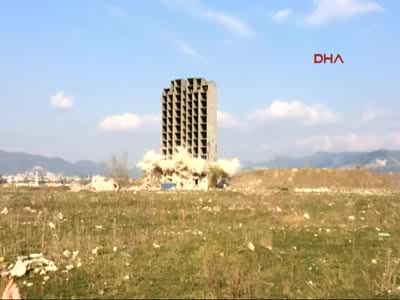 Bursa'da dinamitle yıkımda erken patlama fiyaskosu