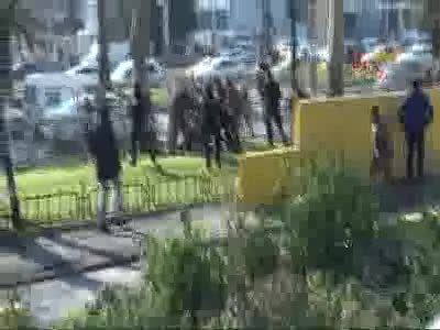 Emniyet Müdürlüğü'nün önünde hareketli dakikalar!