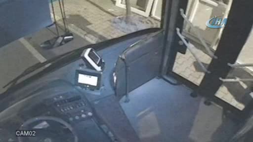 Otobüs kaçıran dört küçük kafadar şehri karıştırdı!