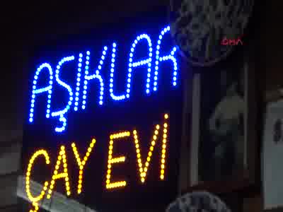 Bursa'da bu kahvede oyun yok, saz ve türkü var
