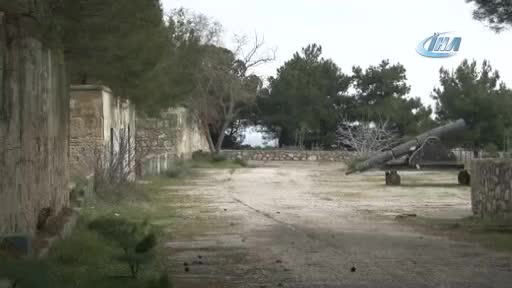 Çanakkale'de tarihi tabyada 'paintball' oynanması tepkilere neden oldu
