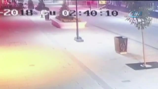 Nefes kesen hırsız polis kovalamacası kamerada!