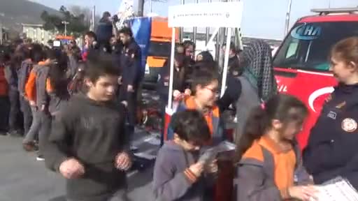 Deprem Haftası'nda arama kurtarma ekipleri Bursalılarla buluştu