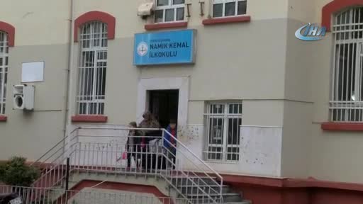 Bu da 'abi' dehşeti! 7 yaşındaki kardeşini bu hale getirdi!