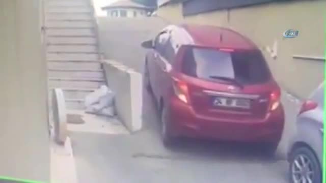 Kadınların güldüren kaza kritiği