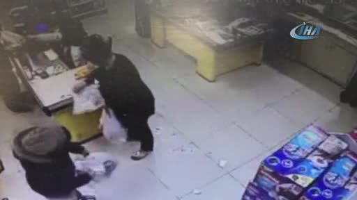 Bursa'da bozuk para hırsızı kamerada