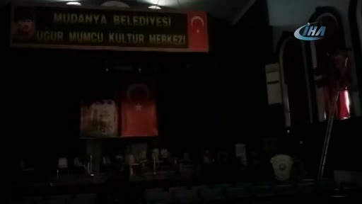 Bursa'da kültür merkezinde korkutan yangın!