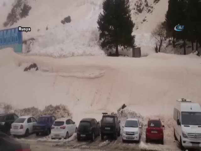 Çığ dağdan böyle indi