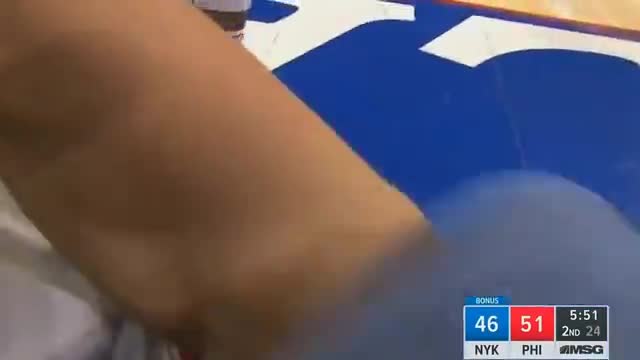 Ersan İlyasova, Enes Kanter'i yere serdi
