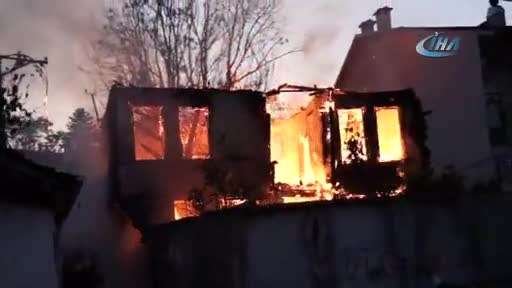 Bursa'da yangına müdahale eden itfaiyeci zor anlar yaşadı