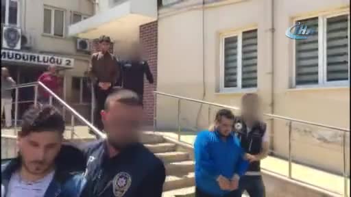 Bursa'da yabancı uyruklu 4 kişi uyuşturucu ile yakalandı