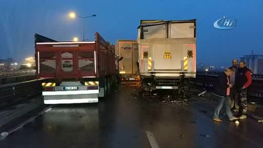 12 araç zincirleme trafik kazasına karıştı!