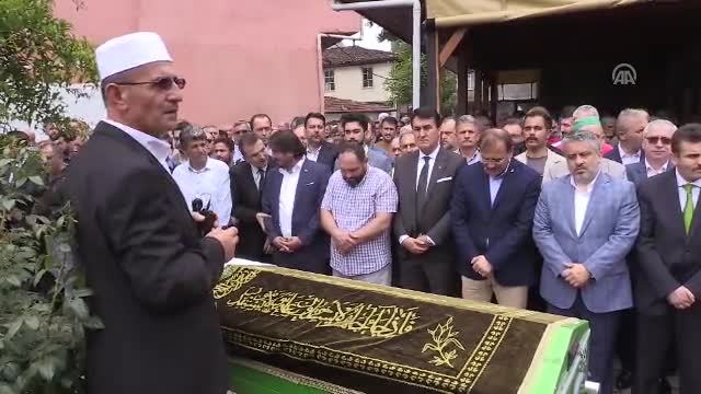 Çavuşoğlu, AK Parti Bursa İl Başkanı Salman'ın kayınpederinin cenaze törenine katıldı