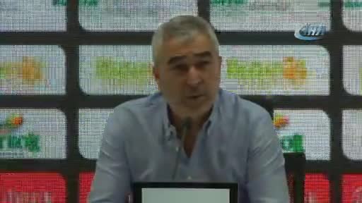 Bursaspor Teknik Direktörü Samet Aybaba: Bu takımla gurur duyuyorum