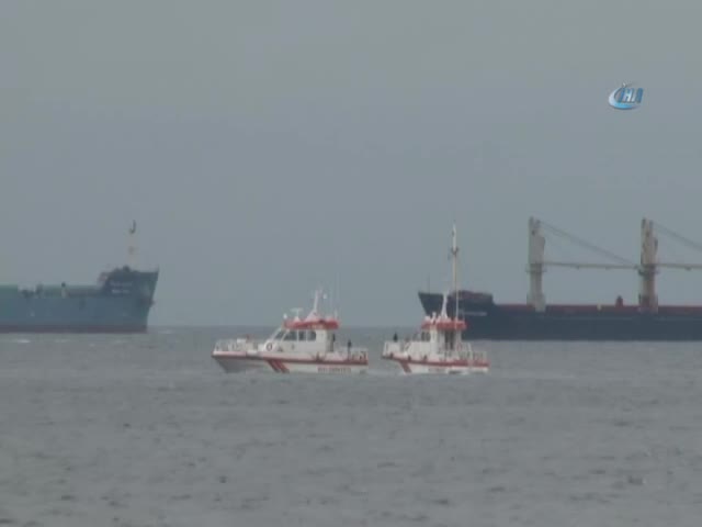 İstanbul'da iki kargo gemisi çarpıştı