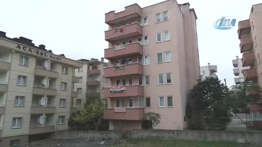 Bursa'da çökme tehlikesiyle tahliye edilen 6 katlı apartman havadan görüntülendi