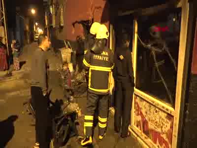 Adana'da bakkal dükkanı yandı
