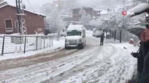 Bursa'da beklenen kar yağışı başladı!