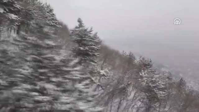 Bursa Uludağ'da kar kalınlığı 171 santimetreye ulaştı