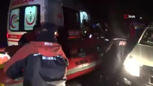 Bursa'da baraja düşen otomobilden kurtarılan yaralılar taburcu edildi