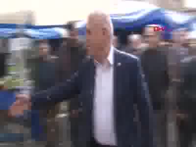 Bursa Büyükşehir Belediye Başkan Adayı Bozbey, esnaf ve vatandaşları ziyaret etti