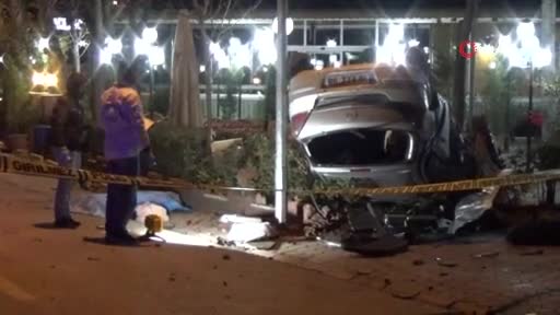 Bursa'da kontrolden çıkan araç kaza yaptı: 1 ölü, 2 yaralı