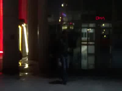 Suriyeli çifti bıçaklayıp gasp edenler tutuklandı