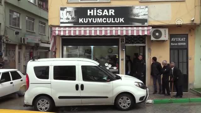 Bursa'da silahlı kuyumcu soygunu kameralara yansıdı!