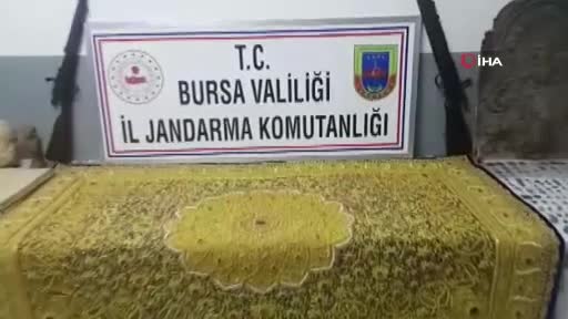 Bursa'da altın ve yakut işlemeli halıyı satarken suçüstü
