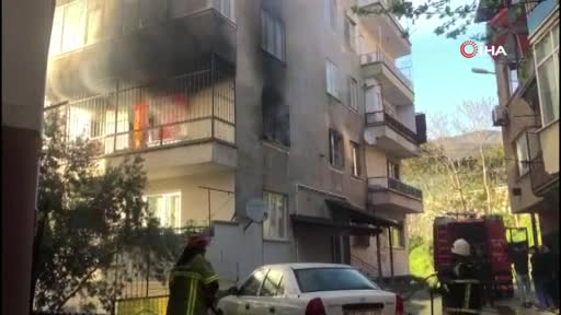 Bursa'da mangal yakmak isterken evini yaktı