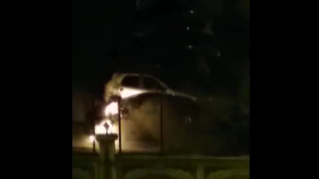 Bursa'da araç yangını saniye saniye kameralarda