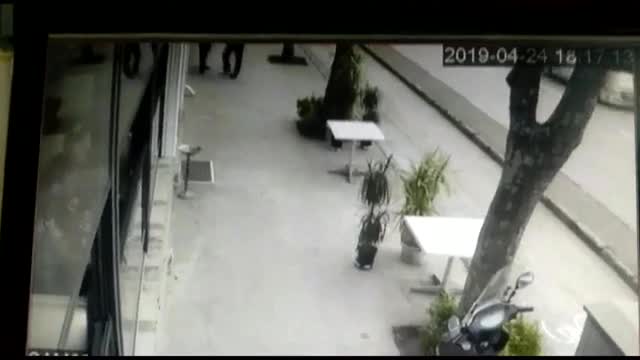 Bursa'da büyük panik! FSM Bulvarında silahlı saldırı