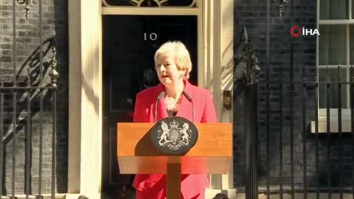 Theresa May istifa edeceği tarihi açıkladı